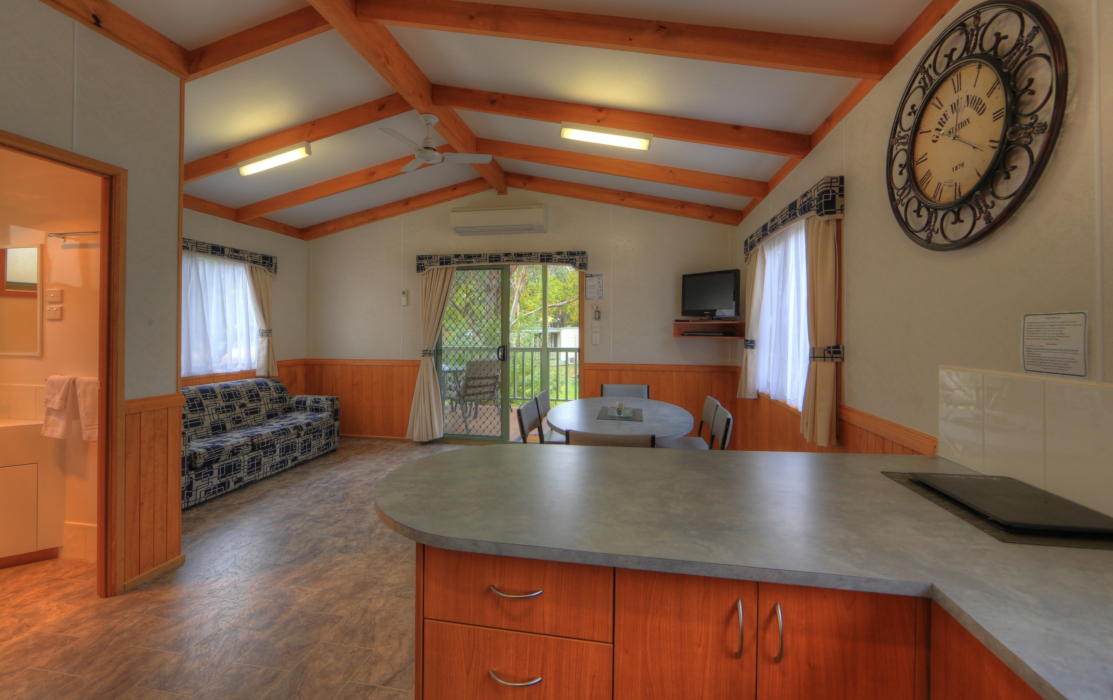 Deluxe-Villa, 2 Schlafzimmer, Nichtraucher, Küche (Parkview Villa) | Verdunkelungsvorhänge, schallisolierte Zimmer, Bügeleisen/Bügelbrett