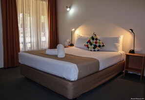 Premium bedding, soundproofing, iron/ironing board, free WiFi