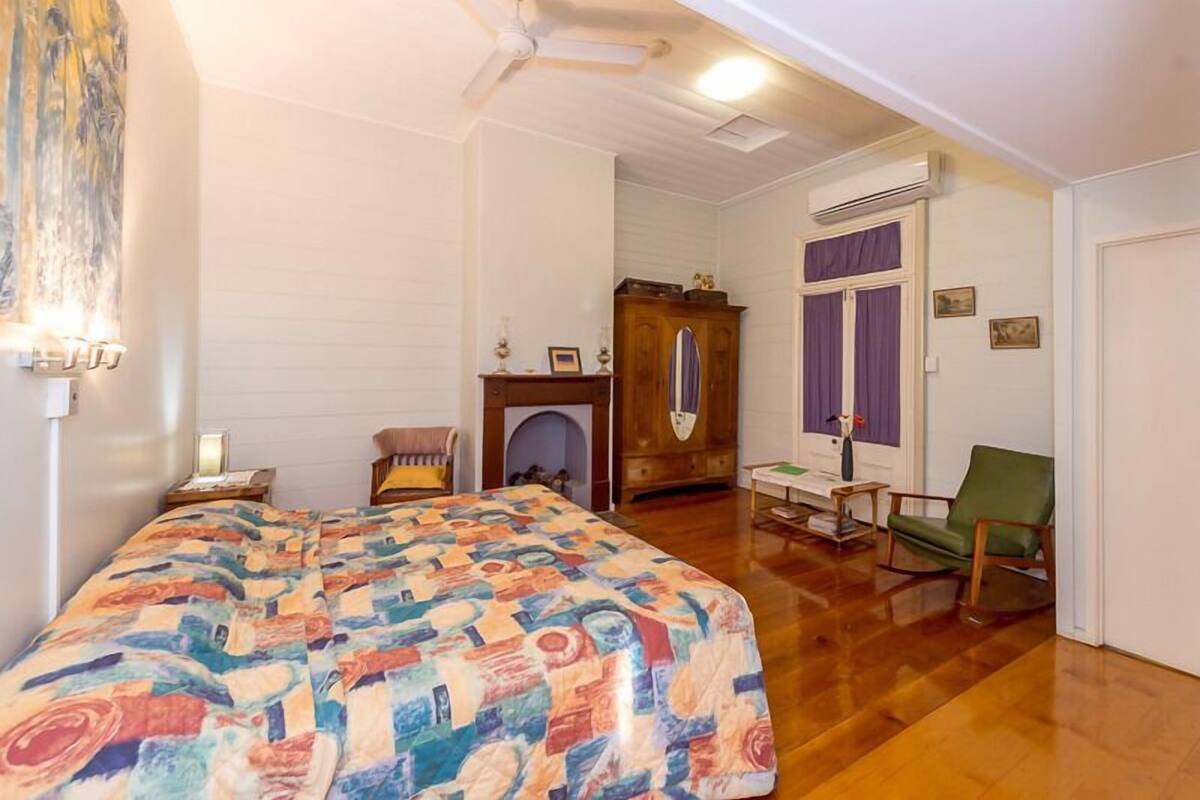 Standard Room, Non Smoking (Fireplace Suite)
