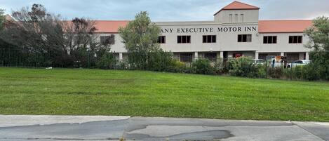 Fachada da propriedade