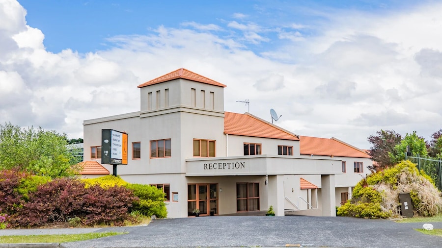 Albany Executive Motor Inn