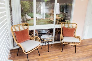 Estudi en suite Deluxe, 1 llit de matrimoni gran | Terrassa o pati
