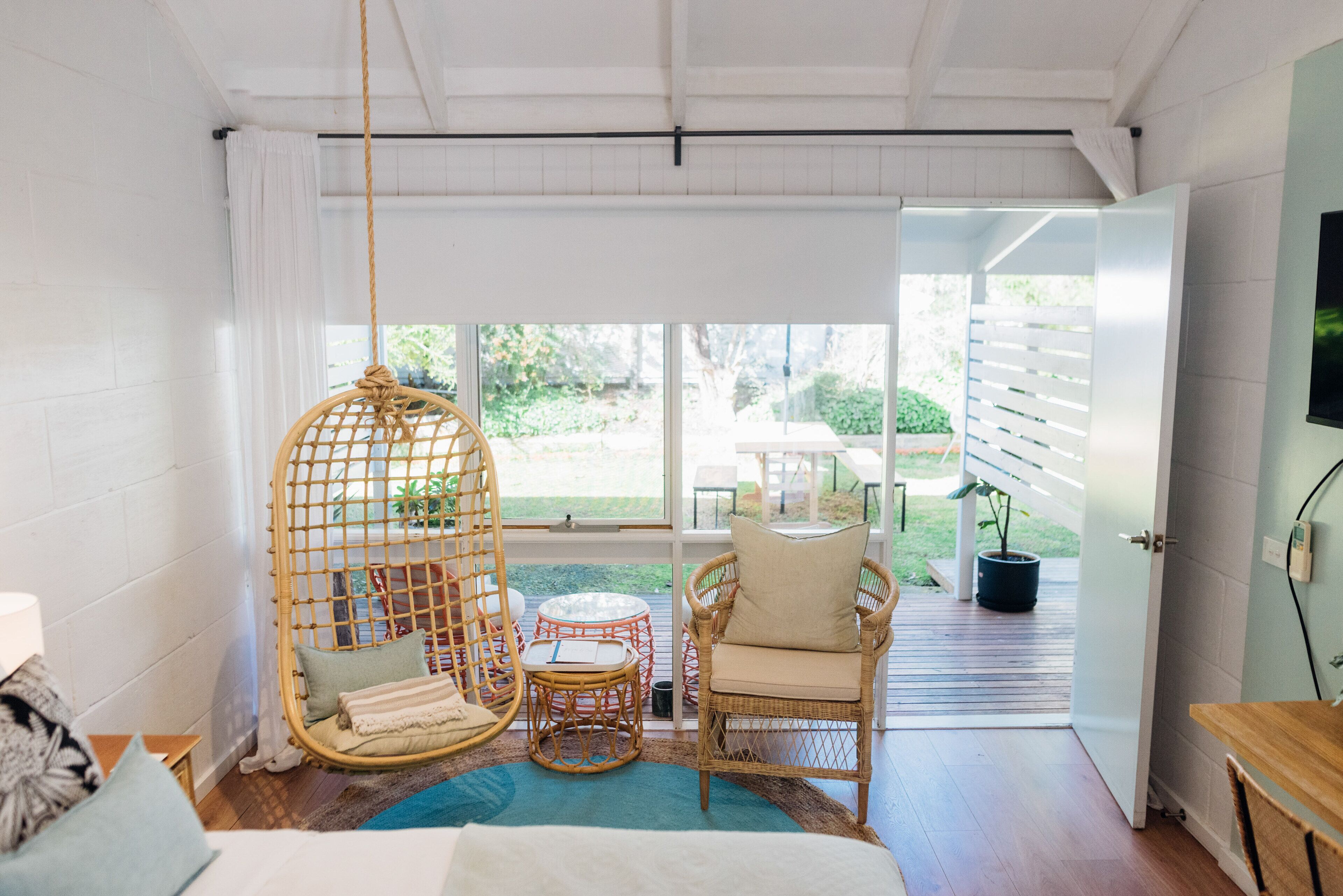 Deluxe Studio Suite, 1 Queen Bed | Terrace/patio