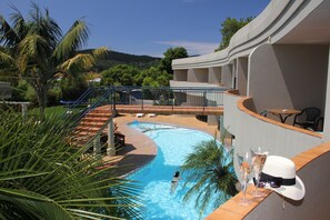 Property grounds - Breakers Motel Whangamata (Whangamata)
