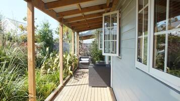 Superior-Ferienhaus, Nichtraucher (Luxury Cottage) | Terrasse/Patio