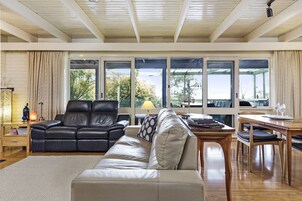 Family House | Living area | LED TV, DVD player