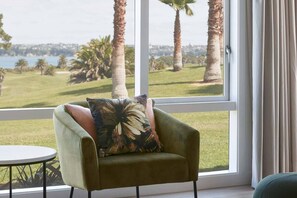 View from room - Rydges Formosa Auckland Golf Resort (Auckland)