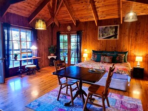 Music Cottage | Bed sheets - Forget Me Not Cottages (Warburton)