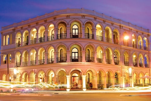 Largs Pier Hotel Motel