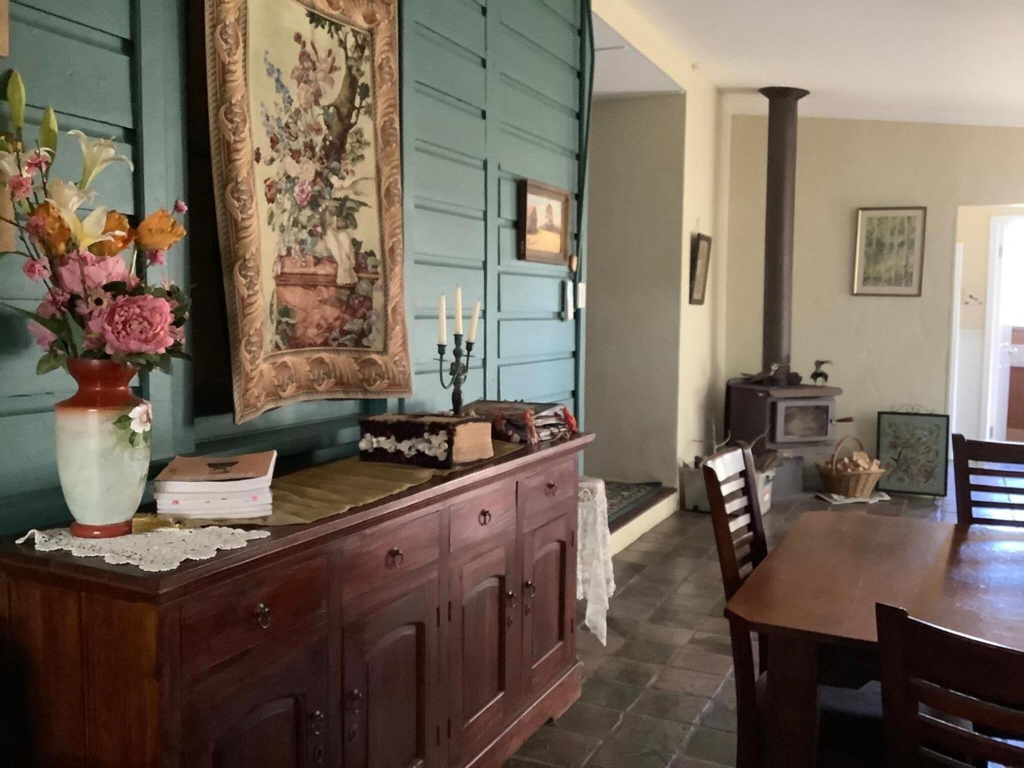 Mikrowelle, Ofen, Herdplatte, Kochgeschirr/Geschirr/Besteck