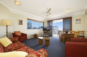 华丽公寓, 2 间卧室 | 1 多间卧室、客房内保险箱、熨斗/熨衣板、免费 WiFi