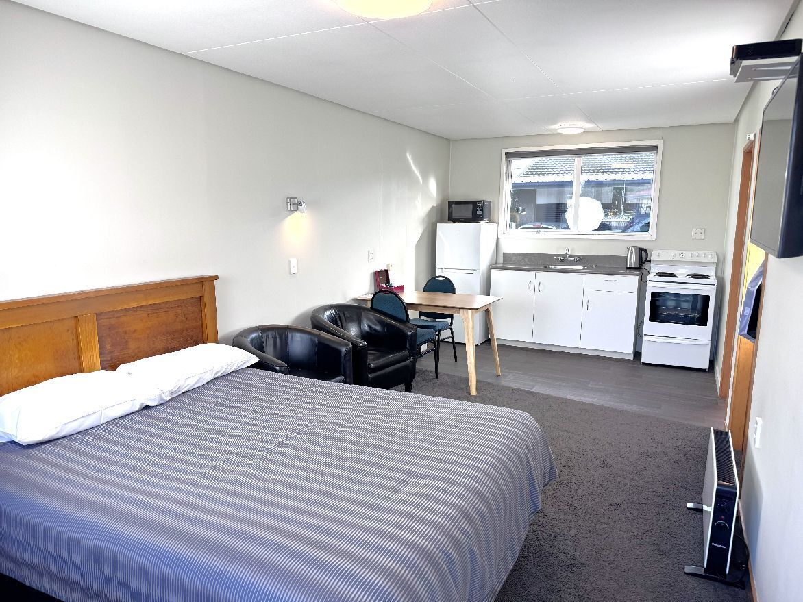 Standard Suite, 1 Bedroom, Kitchen (Unit) | Cribs (free), bed sheets