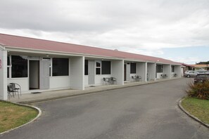 Exterior - Charlton Motel (Gore)