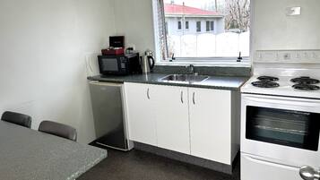 Standard Studio, Kitchen (Studio)