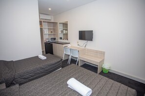 標準客房 (Twin Room) | 熨斗/熨衣板、免費無線上網、床單