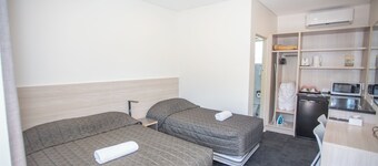 Westside Motor Inn