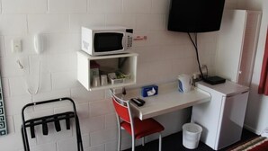 Unclassified image, 3 of 35, button - Miriam Vale Motel (Miriam Vale)