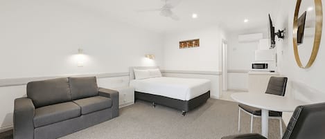 Habitación ejecutiva, 1 cama King size | Insonorización, wifi gratis y ropa de cama