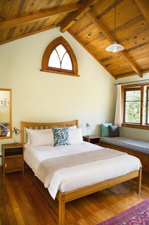 Cottage, en-suite badkamer | Een strijkplank/strijkijzer, gratis wifi, beddengoed