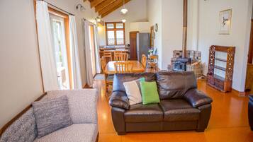 House, 3 Bedrooms, Kitchen | Living area