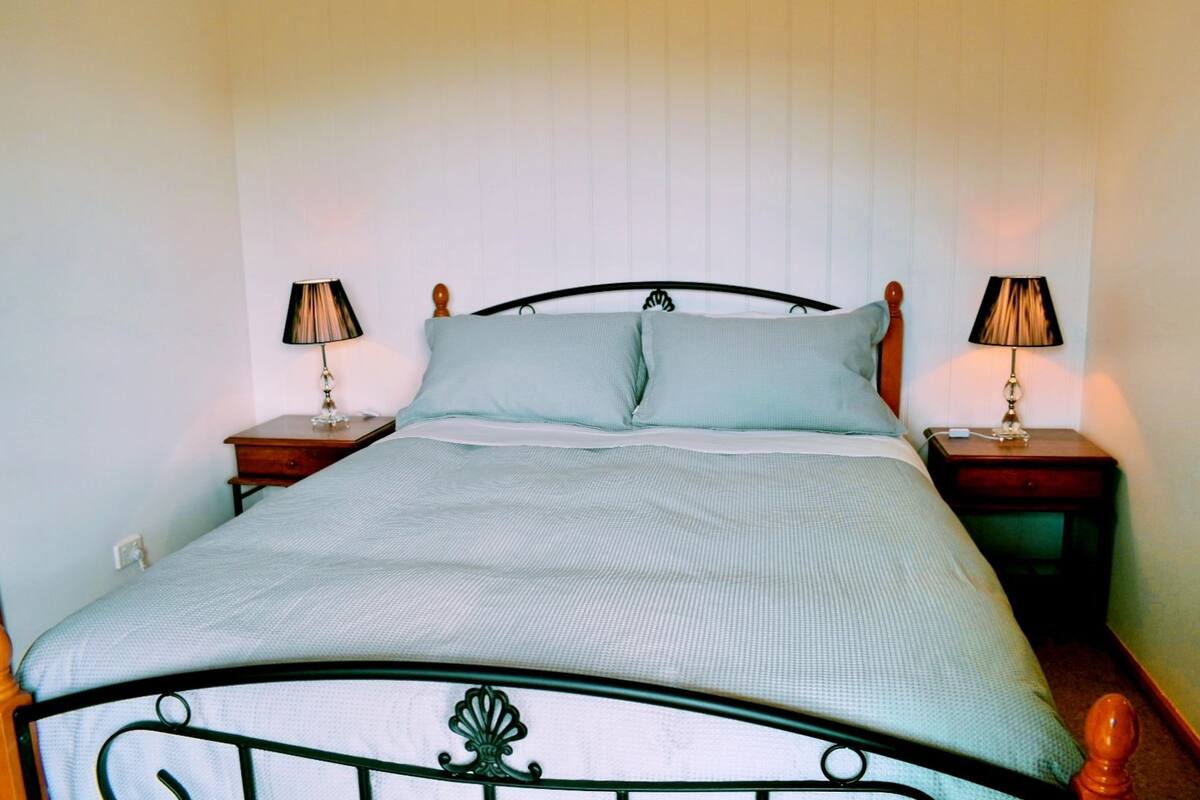 4 Schlafzimmer, hochwertige Bettwaren, Pillowtop-Betten