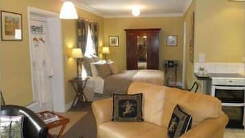 Standard Apartment, Non Smoking, Kitchen (Dry Cottage) | Living area