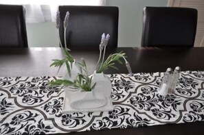 Free daily buffet breakfast  - 16 Havelock (New Plymouth)