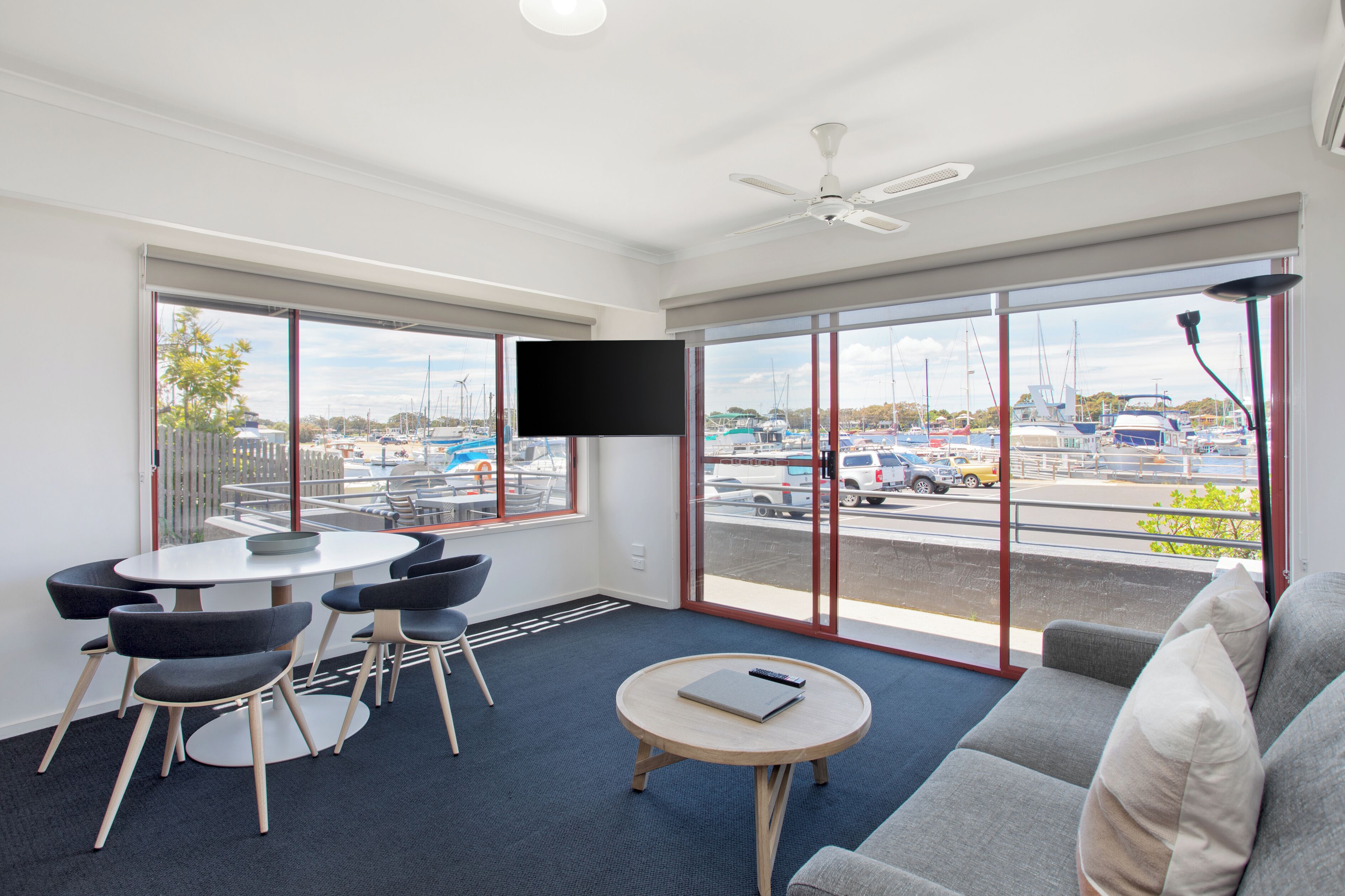 Appartement, 1 chambre, vue marina (Studio) | Literie de qualité supérieure, surmatelas, ameublement personnalisé