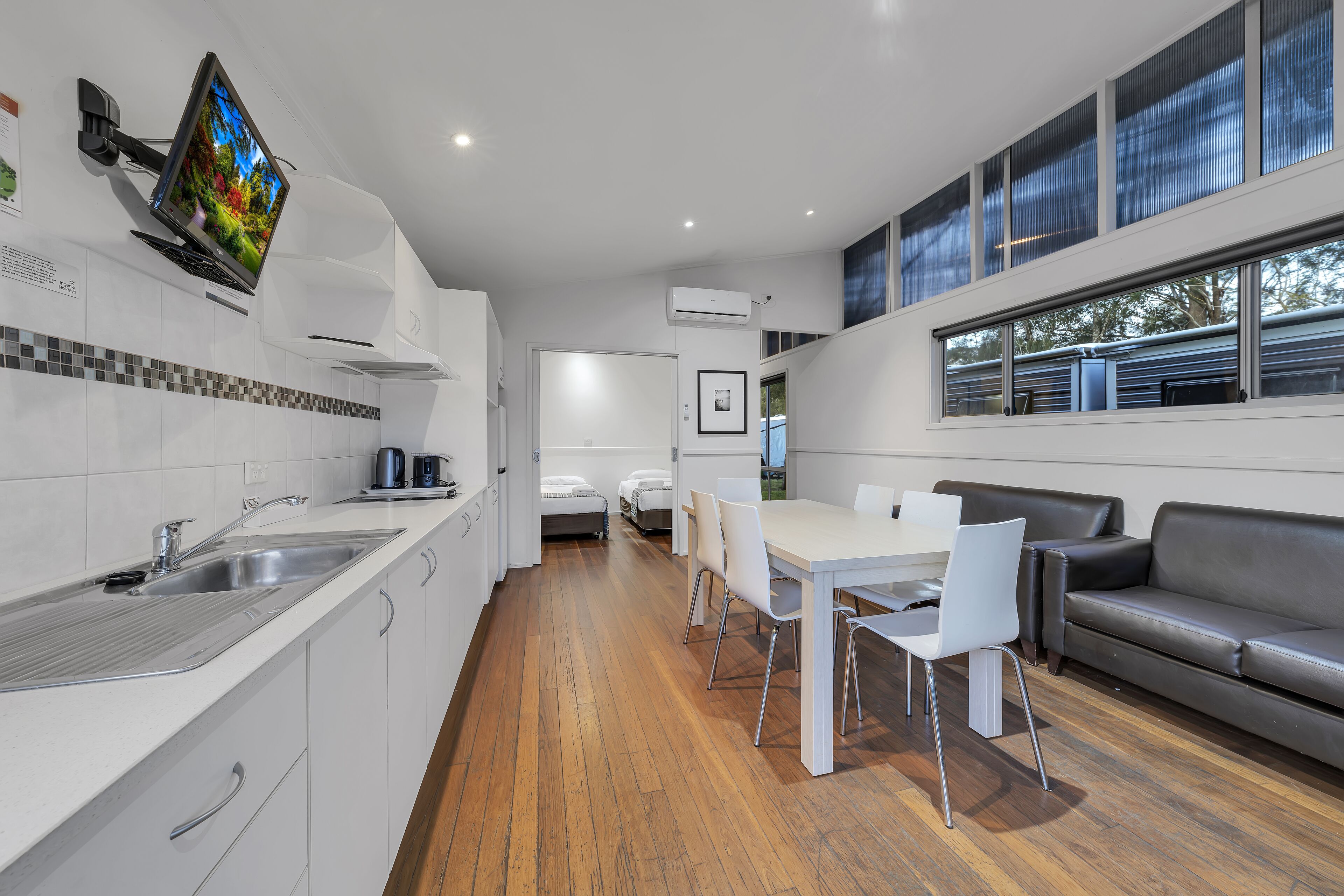 Villa Deluxe, 2 habitaciones | Cocina privada | Frigorífico y utensilios de cocina