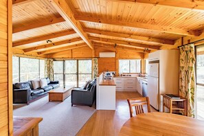 Standard Suite, 2 Bedrooms, Non Smoking, Kitchen (Over the Back) | Microwave