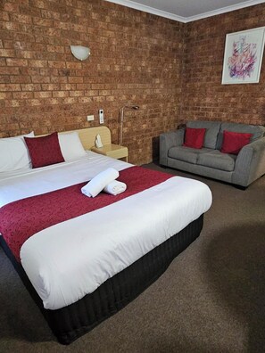 隔音、熨斗/熨衣板、免费 WiFi、床单