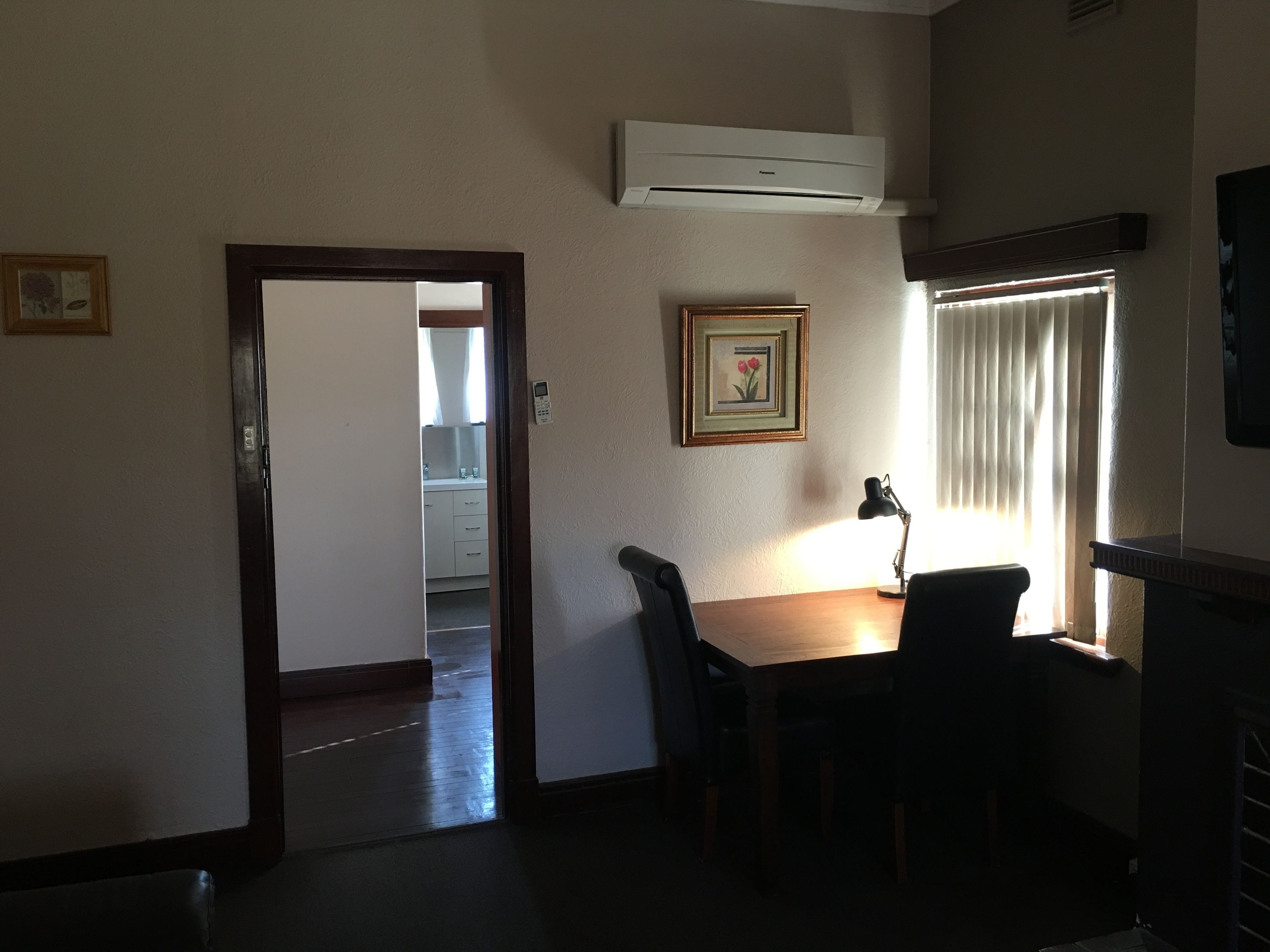 standard room, non smoking, kitchenette (queen suite) | room amenity