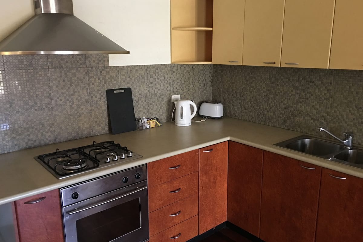 Standard Stüdyo, Sigara İçilmez, Mutfak (Queen Apartment) | Özel mutfak | Mikrodalga fırın, kahve/çay makinesi, elektrikli su ısıtıcısı