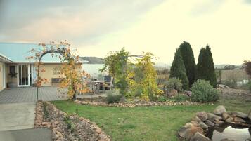 Khuôn viên nơi lưu trú