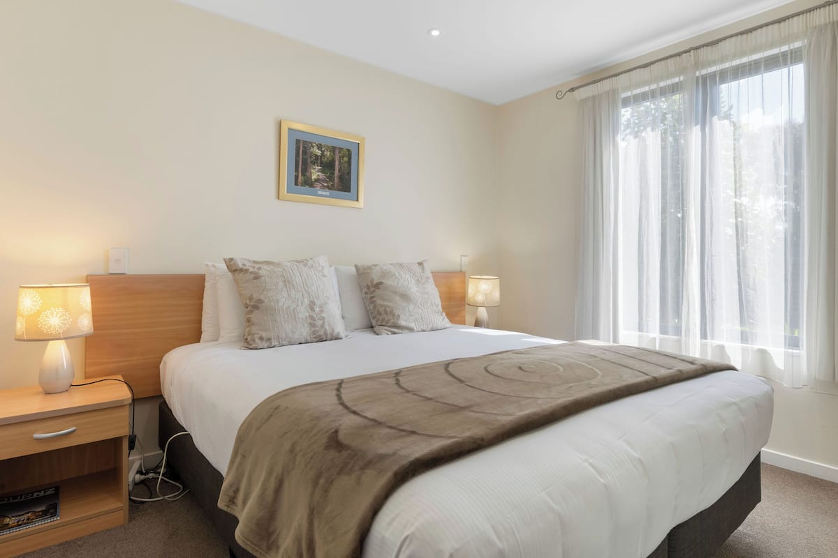 Superior-Suite, 1 Schlafzimmer, Nichtraucher, KĂŒche | VerdunkelungsvorhĂ€nge, BĂŒgeleisen/BĂŒgelbrett, Babybetten