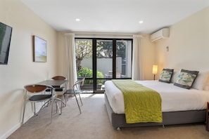 Standard Suite, 1 Bedroom, Non Smoking, Kitchenette (Spa Bath)