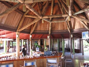 Poolside bar - Royal Sunset Island Resort (Atata Island)