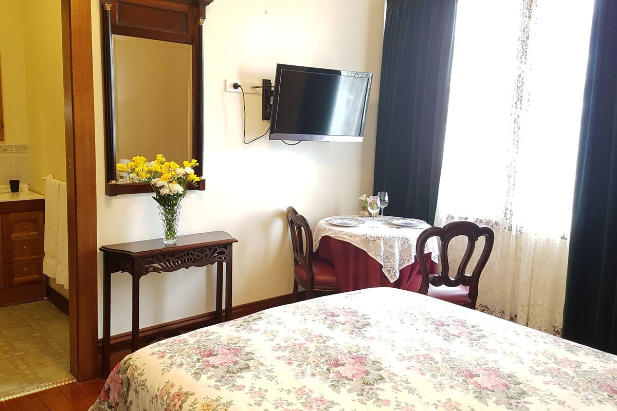 Standard Suite (Room 3) | Setrika/meja setrika, Wi-Fi gratis, dan seprai linen