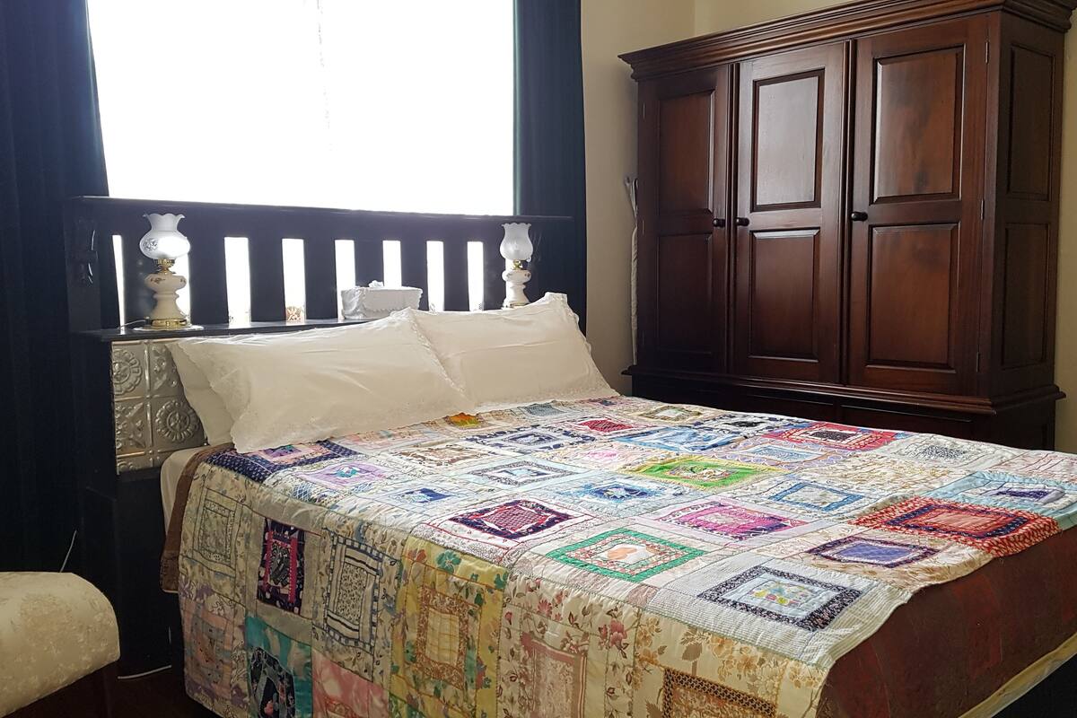Standard Suite (Room 2) | Setrika/meja setrika, Wi-Fi gratis, dan seprai linen