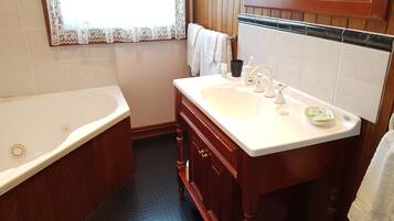Private spa tub