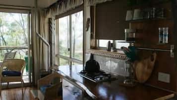 Kabin Standar, 1 Tempat Tidur Queen, Bebas Asap Rokok, pemandangan gunung | Bantalan ekstra lembut