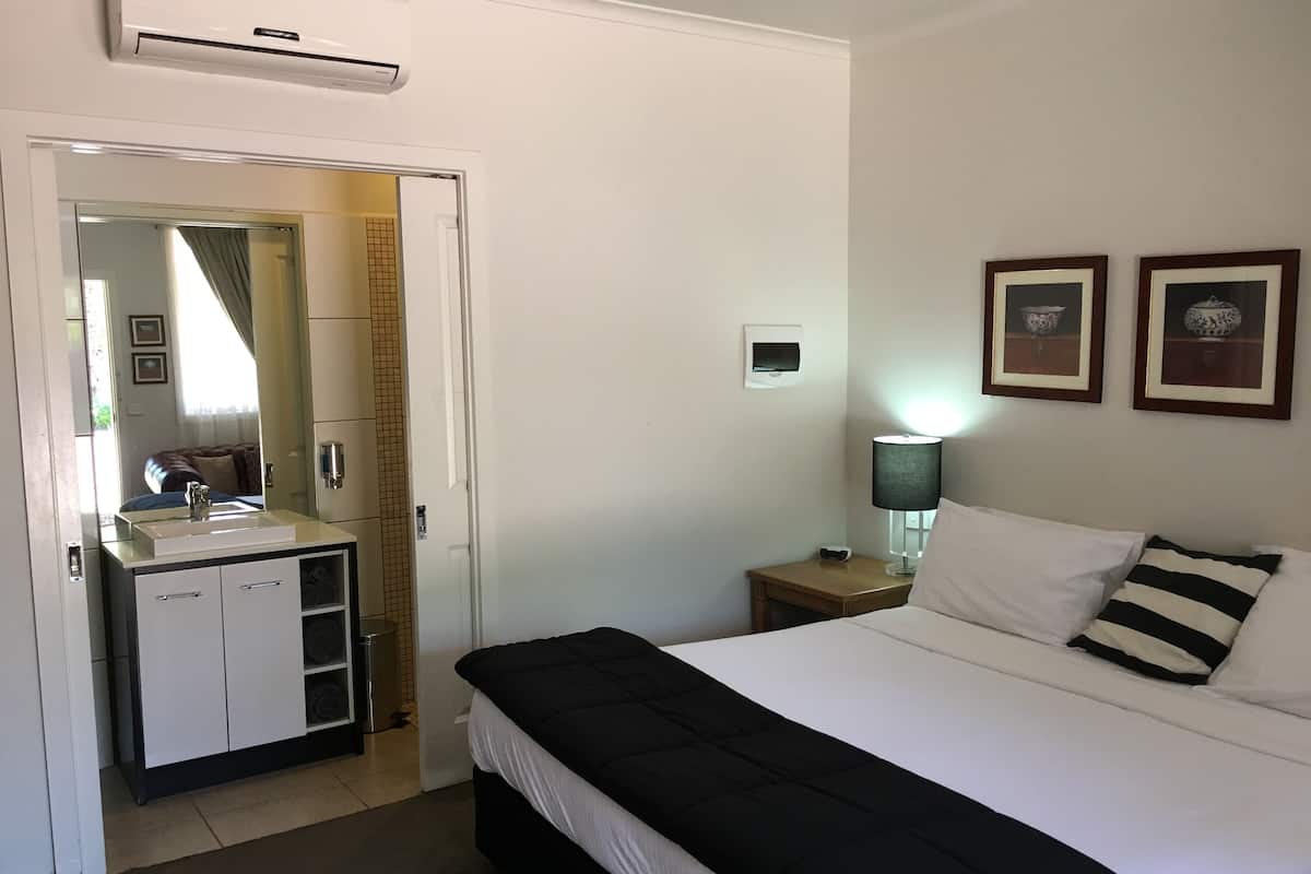 Deluxe-Zimmer, Nichtraucher (Deluxe King Room)
