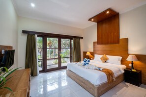 Superior Double Room | Desk, soundproofing, free WiFi, bed sheets - Pondok Jenggala (Lembongan Island)
