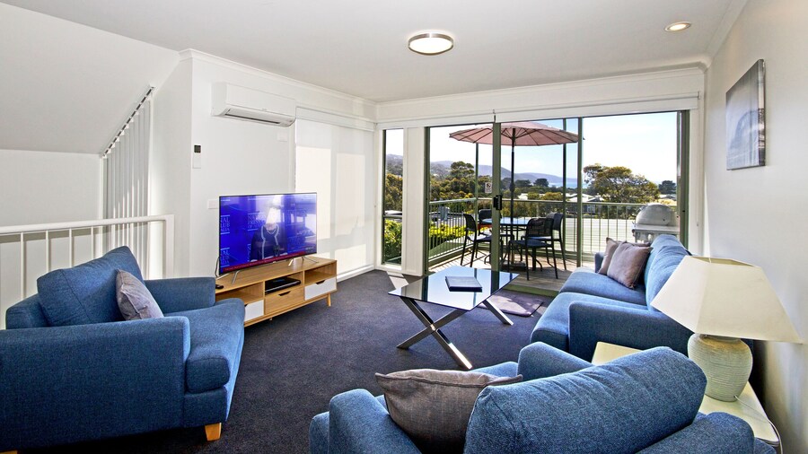 Anchorage Motel and Villas