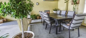 Golden Guitar Motor Inn