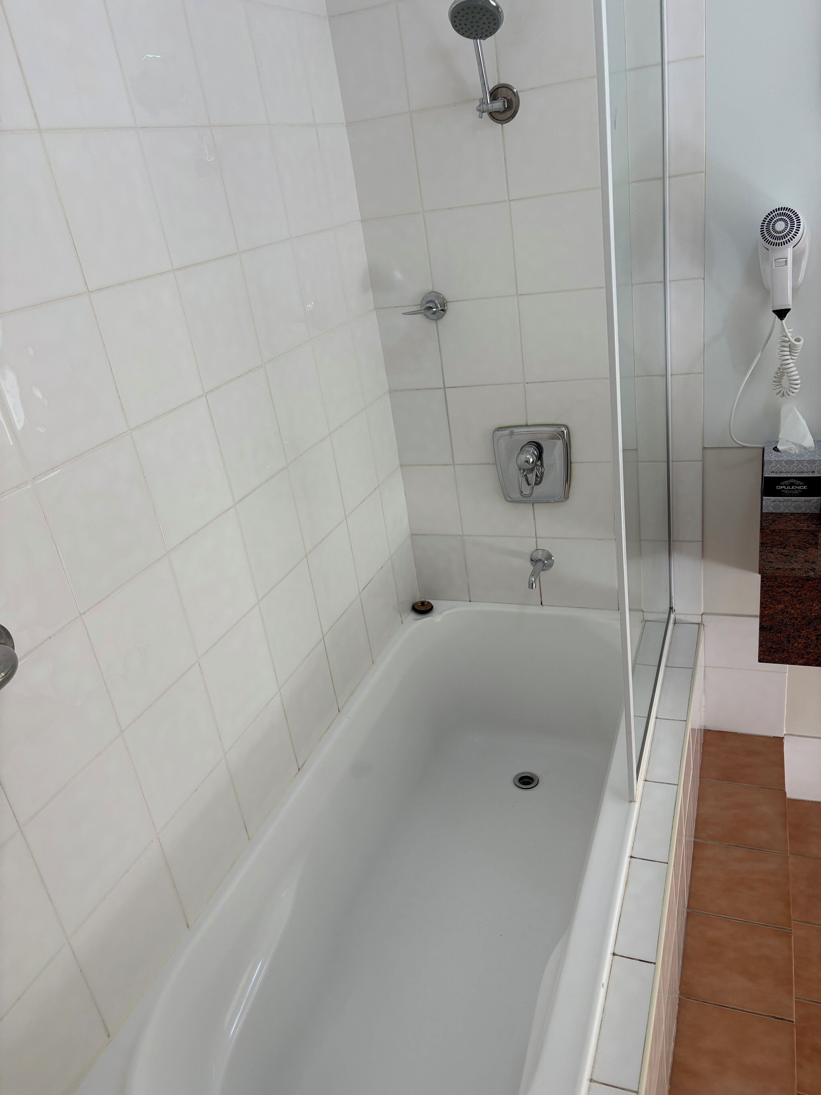 Executive-værelse - 1 queensize-seng - ikke-ryger - balkon | Badeværelse | Bruser, hårtørrer, håndklæder