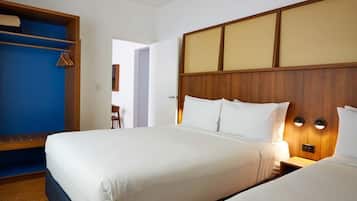 Quarto, 2 quartos | Roupas de cama premium, escrivaninha, espaço de trabalho para notebook