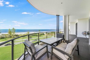 Terrace/patio - Meridian Alex Beach Apartments (Alexandra Headland)