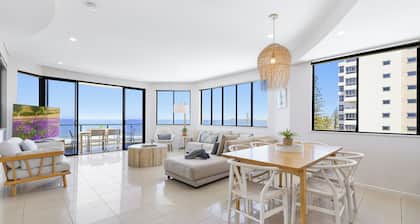 Meridian Alex Beach Apartments
