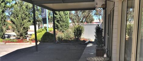 Standard Double Room | Terrasse/Patio